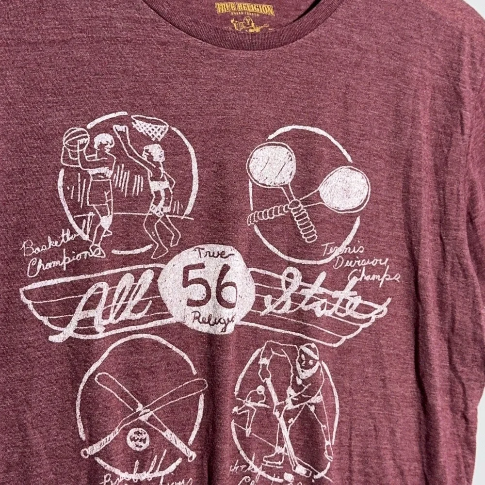 True Religion Graphic T Shirt Mens‎ Size Large Heather Maroon Sportswear